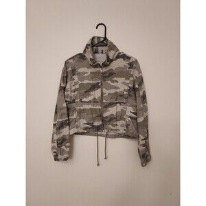 American Eagle Camo Cropped Drawstring Waist Jacket With Pockets Size Small